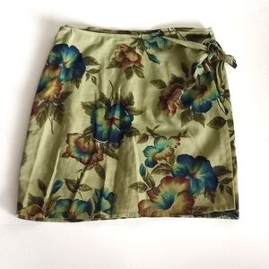 Express green with blue floral wrap skirt. Size M